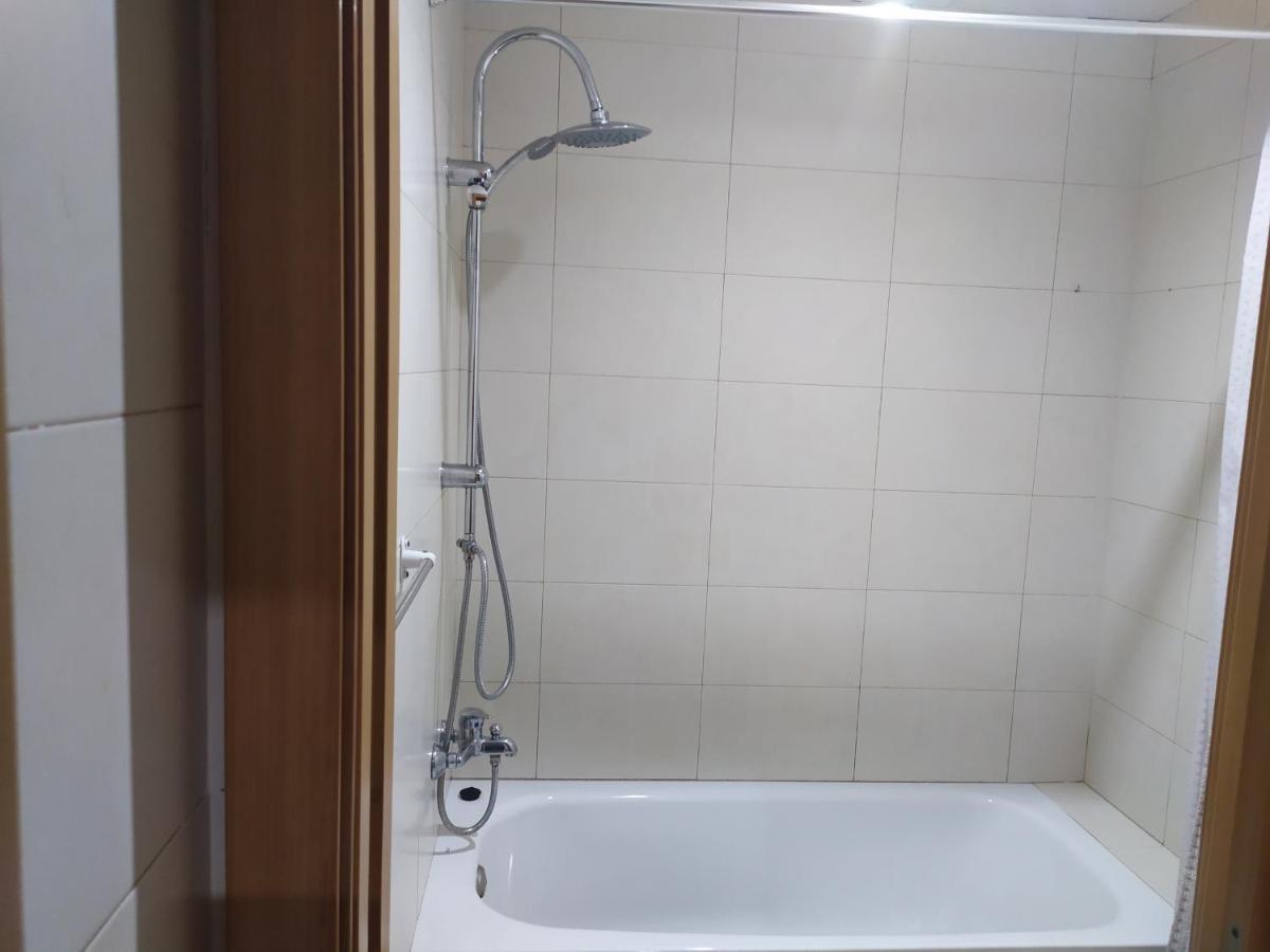 Habitacion En Un Apartamento Дельтебре Экстерьер фото